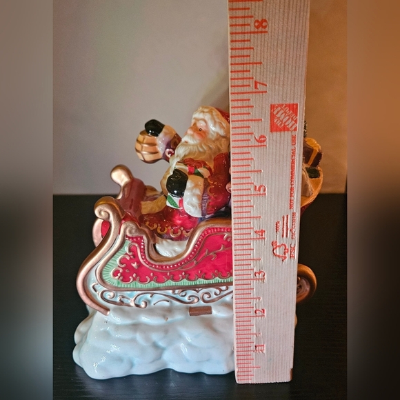 KIRKLAND Signature SANTA & SLEIGH with REINDEER CANDLE HOLDERS 2 PC Set Holidays - Picture 8 of 16